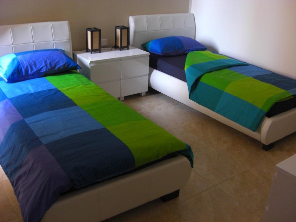 Fort Chambray Apartment Għajnsielem Zimmer foto